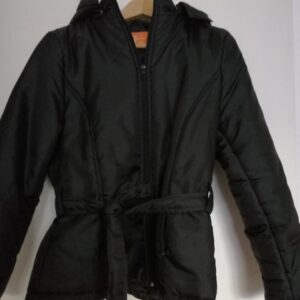 Giacca invernale con cappuccio removibile taglia S