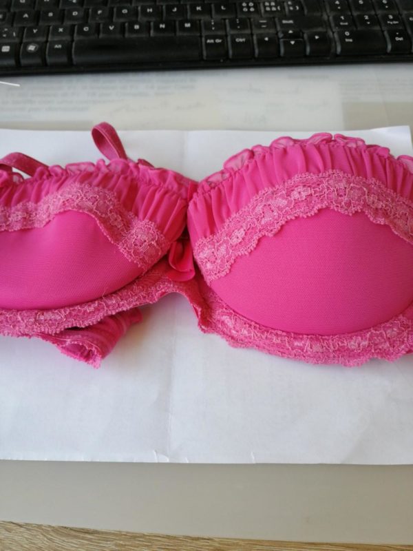 Reggiseno imbottito fucsia misura 75A