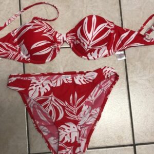 Bikini rosso e bianco taglia 79