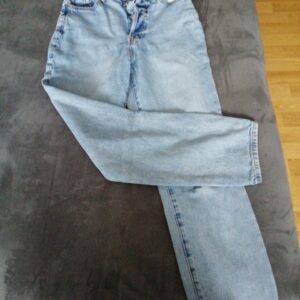 Jeans da donna/ragazza con i bottoni taglia 36