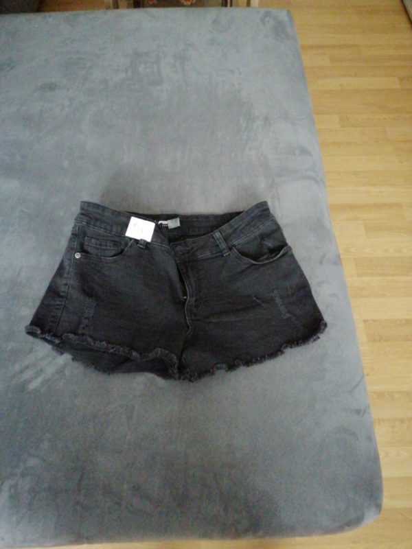 Shorts in jeans neri taglia M