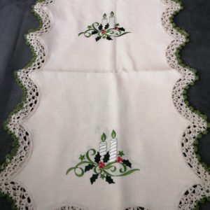 Centro tavola in cotone bordato a mano Nuovo color panna misura 44x142