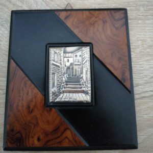 Quadretto con figura in rilievo 11x10 cm