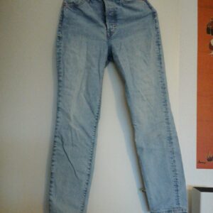 Jeans chiaro con bottoni taglia 34