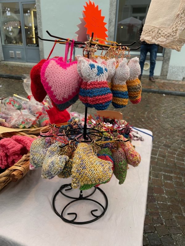 Porta chiavi a forma di gatto o a forma di cuore NUOVI
