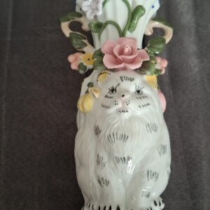 Vaso in ceramica con gatto in rilievo circa 24 cm